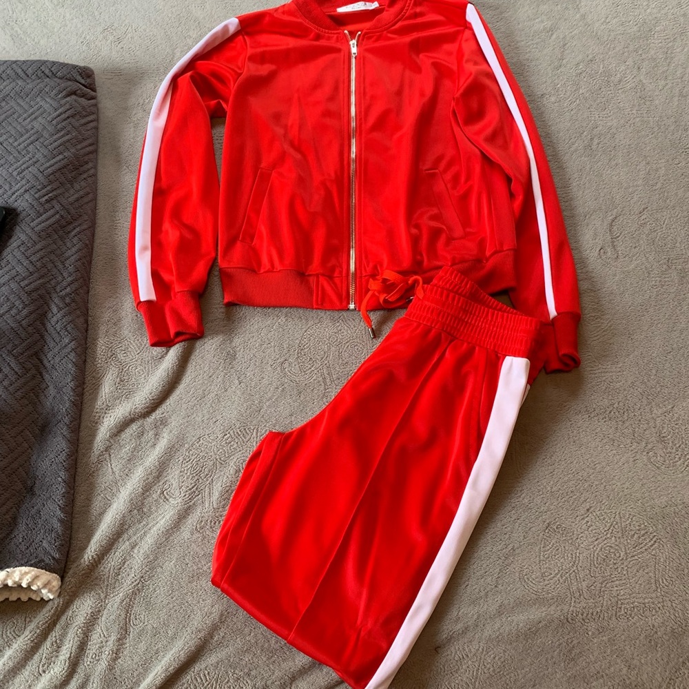 women's track suit